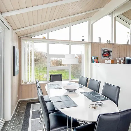 בית נופש Four-bedroom In הייורינג