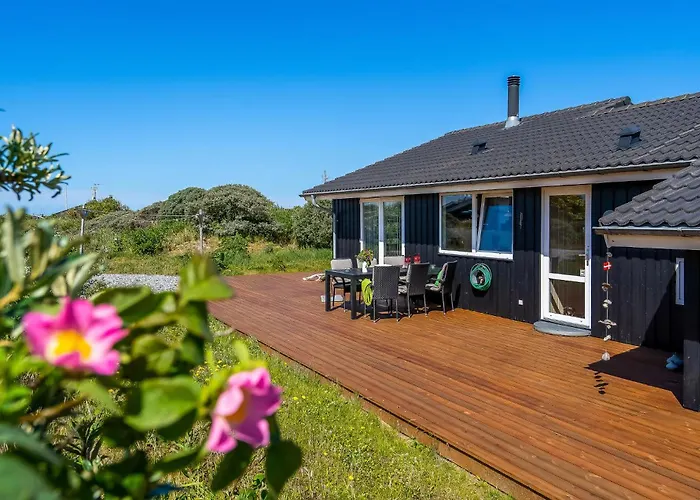 Four-bedroom In Tatil Evi