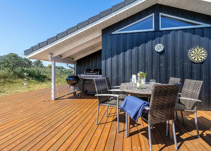 Four-bedroom In Tatil Evi Hjørring